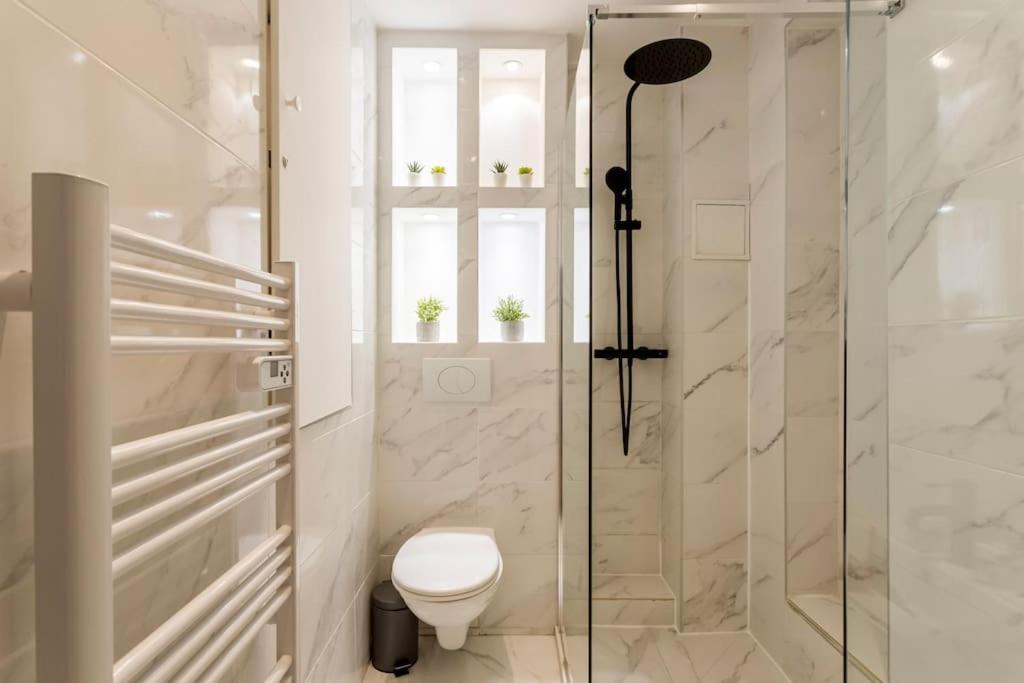Suite Paris, Tour Eiffel, Champs Elysees المظهر الخارجي الصورة